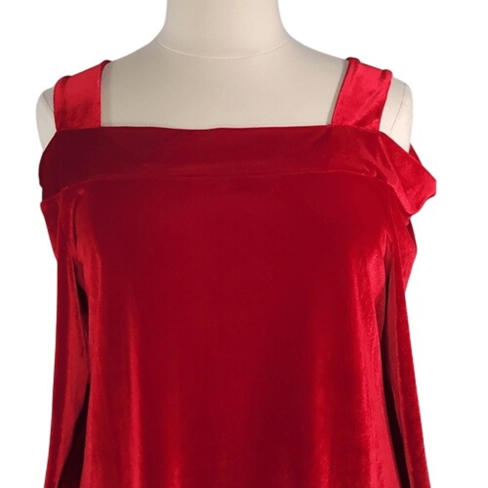 Kate & Mallory Red Velour Cold Shoulder‎ Top - Picture 2 of 12